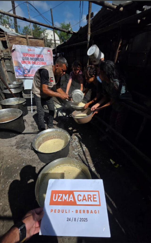 Sup Hangat Dibagikan: Warga Gaza Menyambut Suka Cita