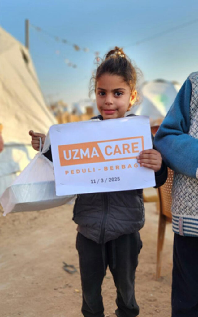Bantuan Makanan Hangat: Disalurkan untuk Warga Palestina di Gaza